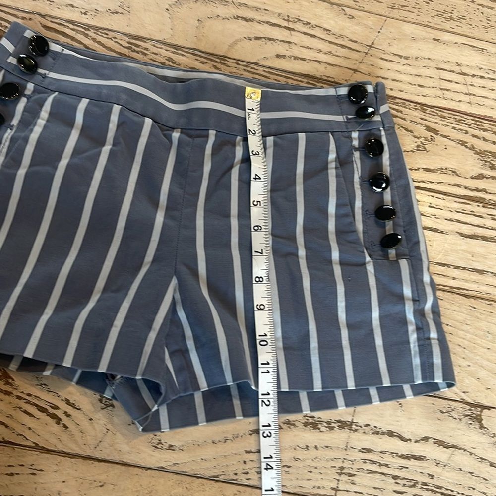 LOFT Nautical Stripe High Rise Button Sailor Shorts Gray and White Size 2 - Picture 9 of 11
